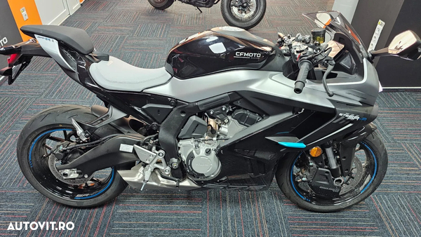 CF Moto 675 SR-R