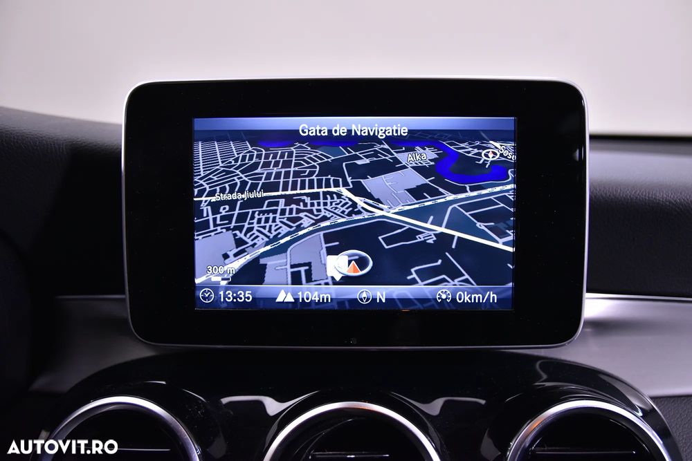 Mercedes-Benz GLC - 21