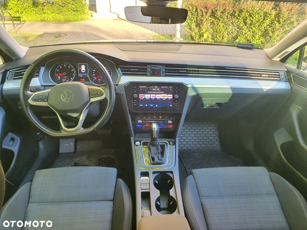 Volkswagen Passat 2.0 TSI Business DSG - 7
