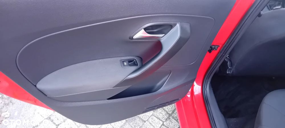 Volkswagen Polo 1.4 Comfortline - 15