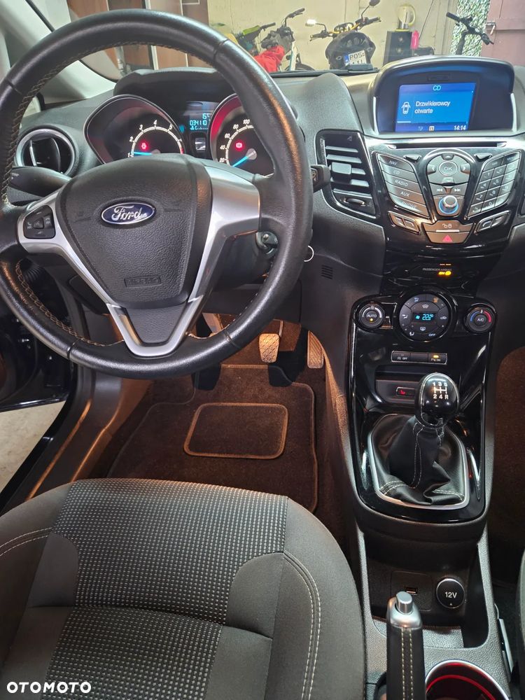 Ford Fiesta 1.0 EcoBoost Titanium - 17