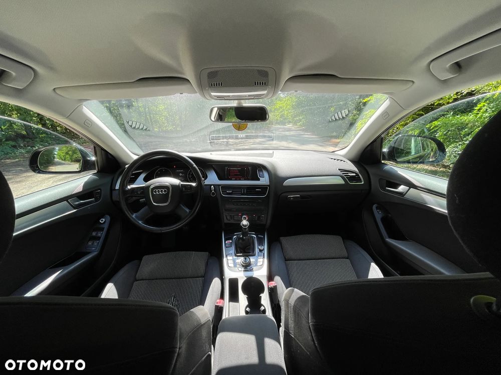 Audi A4 Avant 2.0 TDI - 10