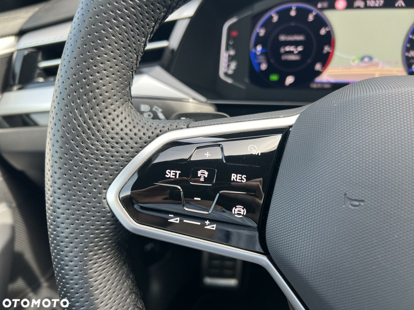 Volkswagen Arteon 2.0 TSI R-Line DSG - 19