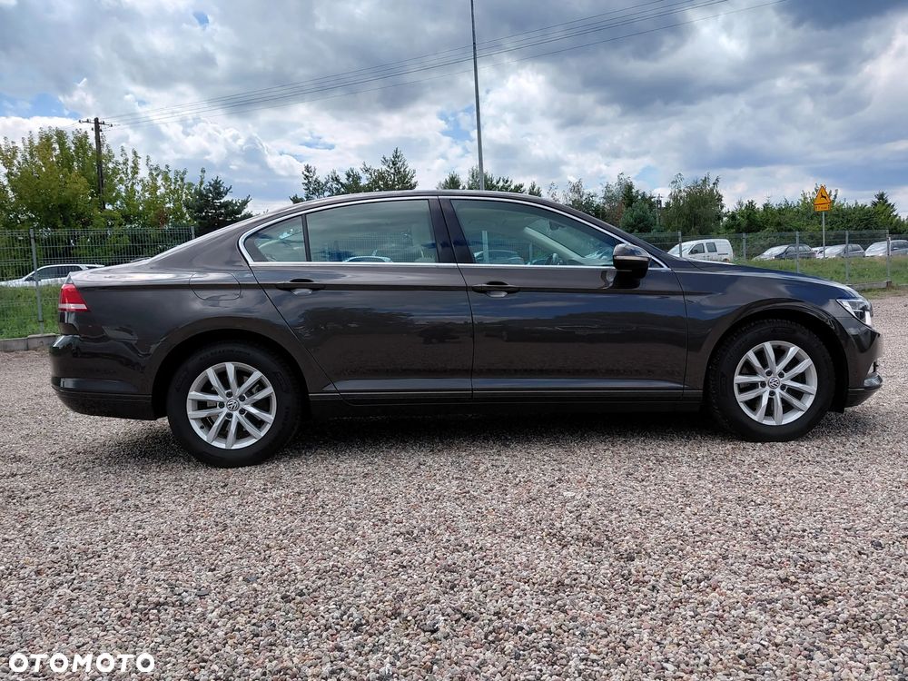 Volkswagen Passat 1.8 TSI BMT Comfortline - 13