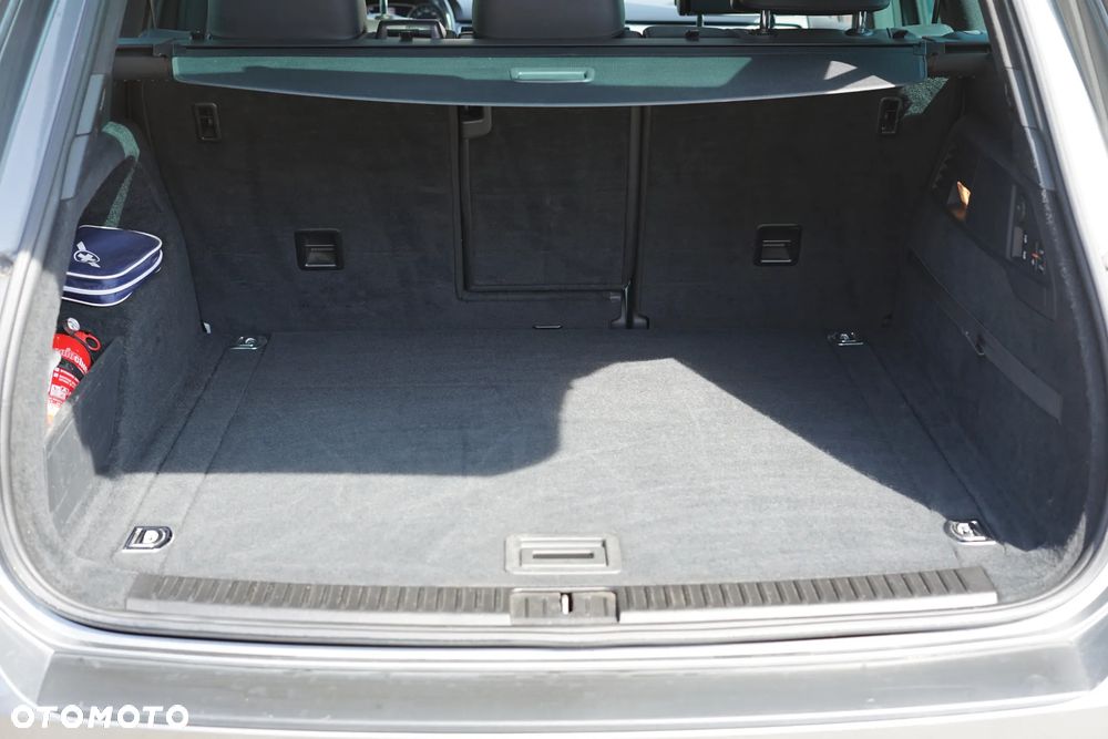 Volkswagen Touareg 3.0 V6 TDI BMT Perfectline R-Style - 26