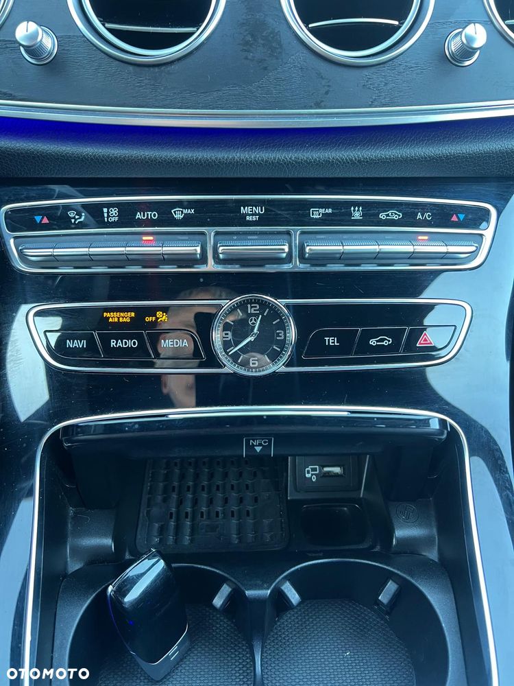 Mercedes-Benz Klasa E 43 AMG 4-Matic - 30