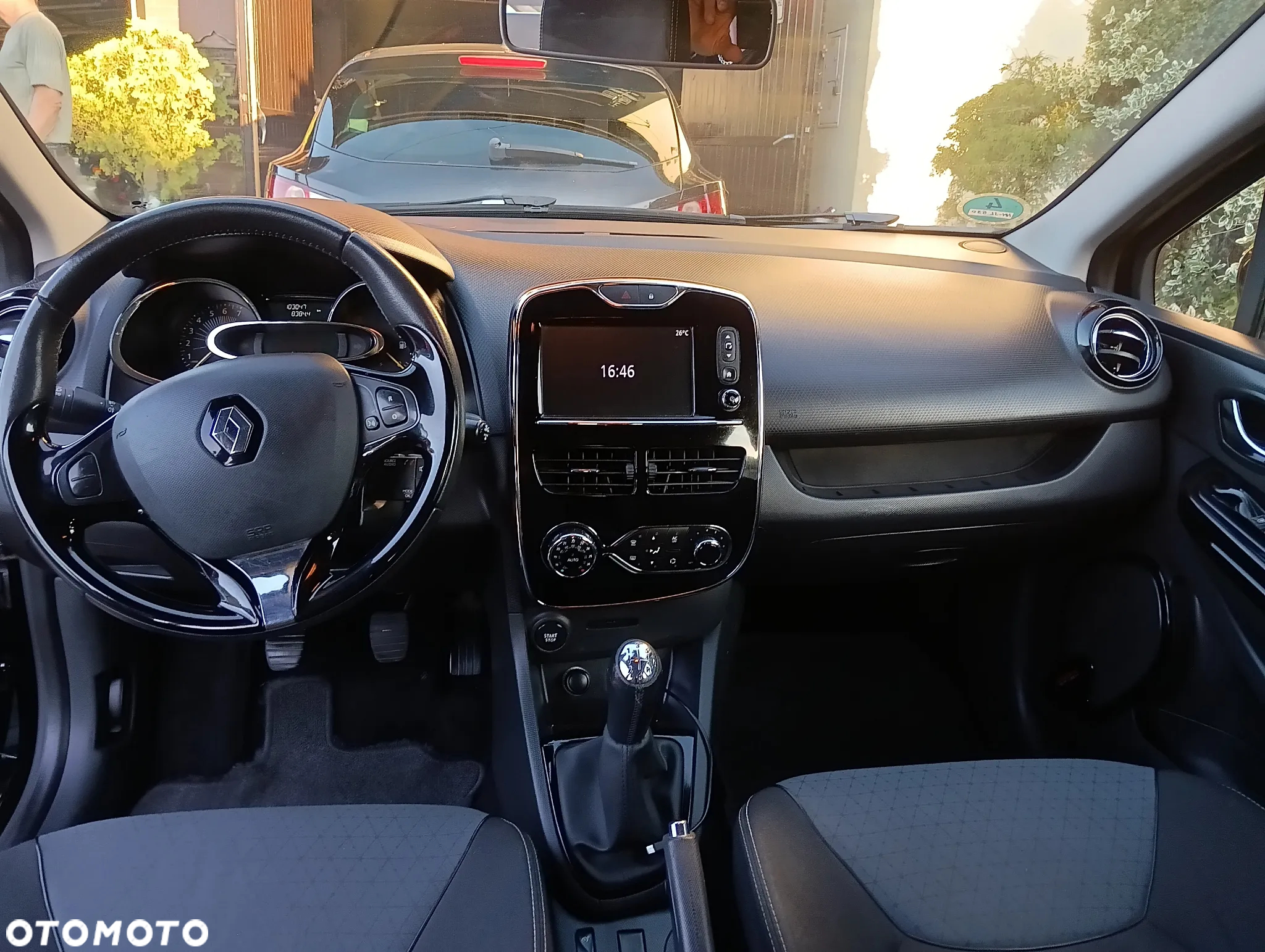 Renault Clio Grandtour TCe 90 Luxe - 12