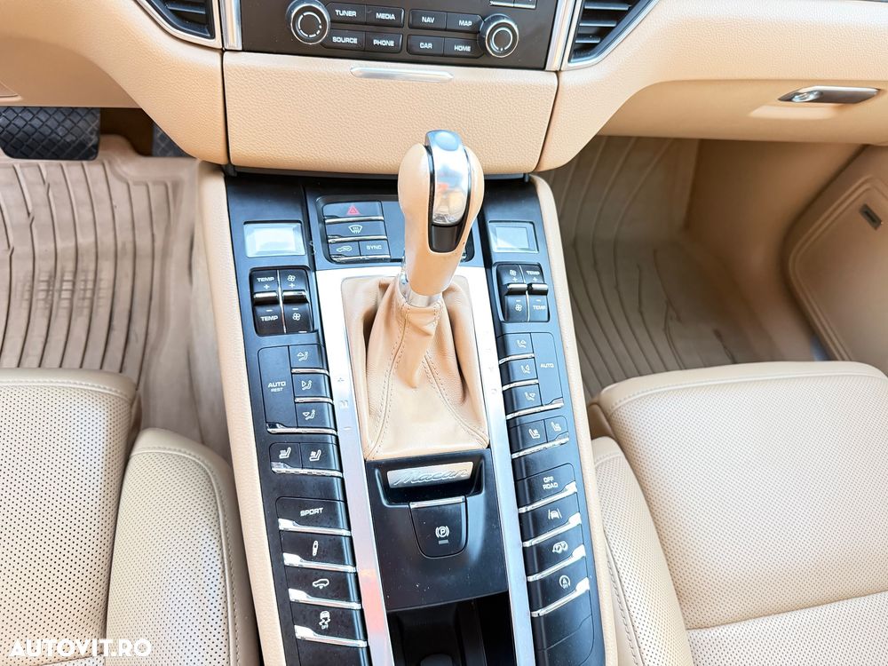 Porsche Macan - 11