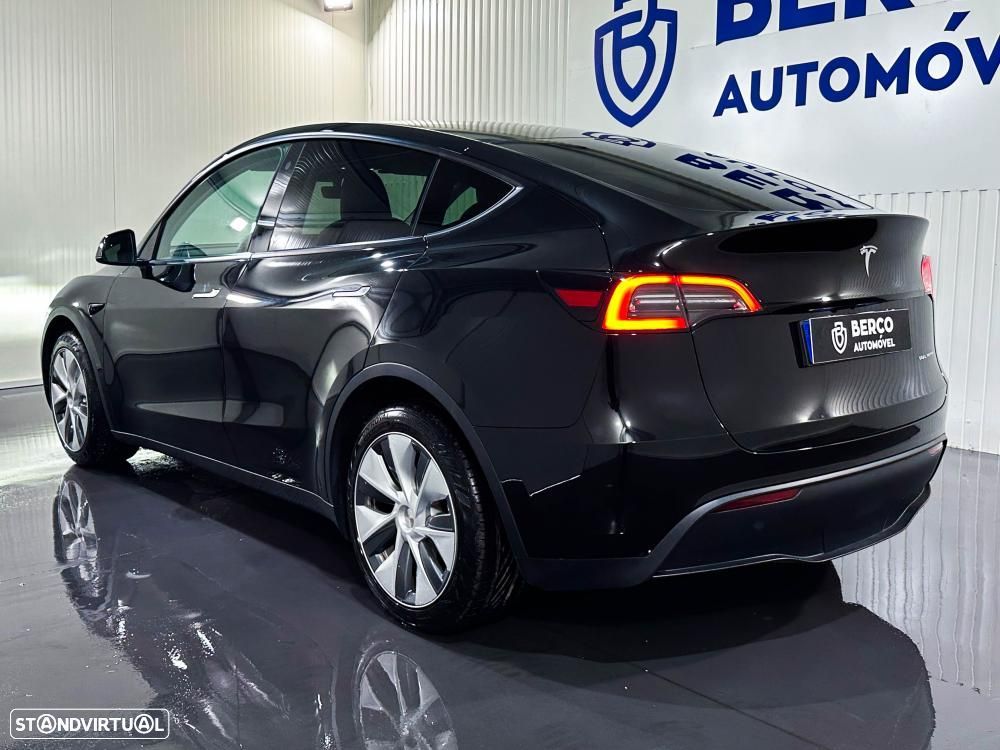 Tesla Model Y Long Range Dual Motor AWD - 7