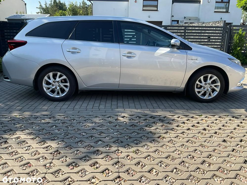 Toyota Auris Hybrid 135 Prestige - 7