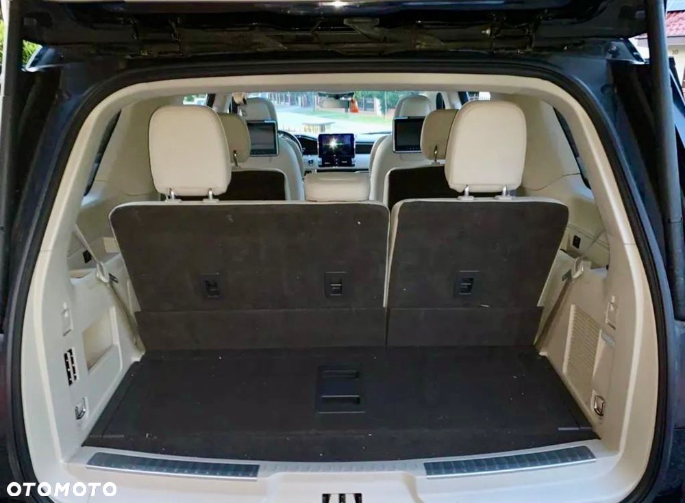 Lincoln Navigator - 23