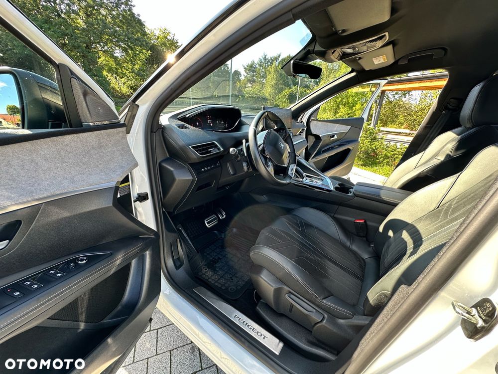 Peugeot 3008 1.2 PureTech GT Pack S&S EAT8 - 9