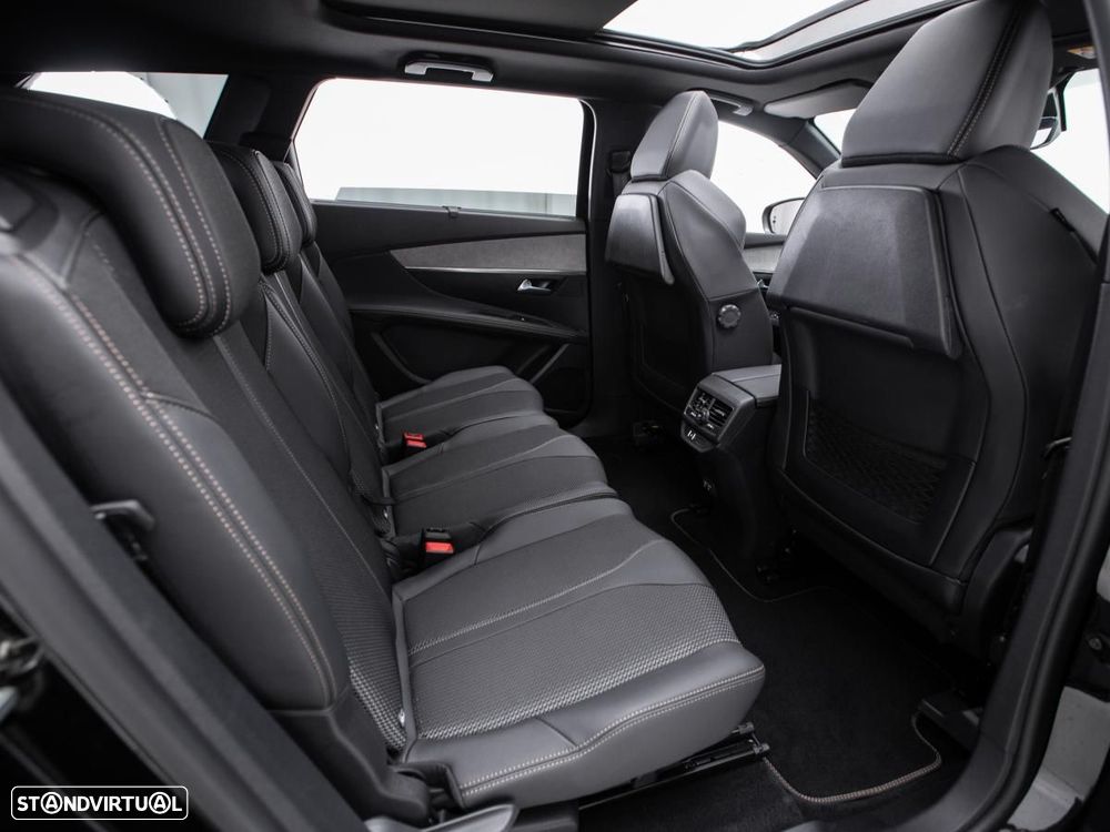 Peugeot 5008 Hybrid 136 e-DSC GT - 13