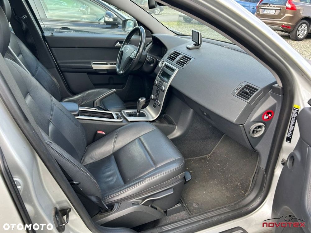 Volvo V50 - 9