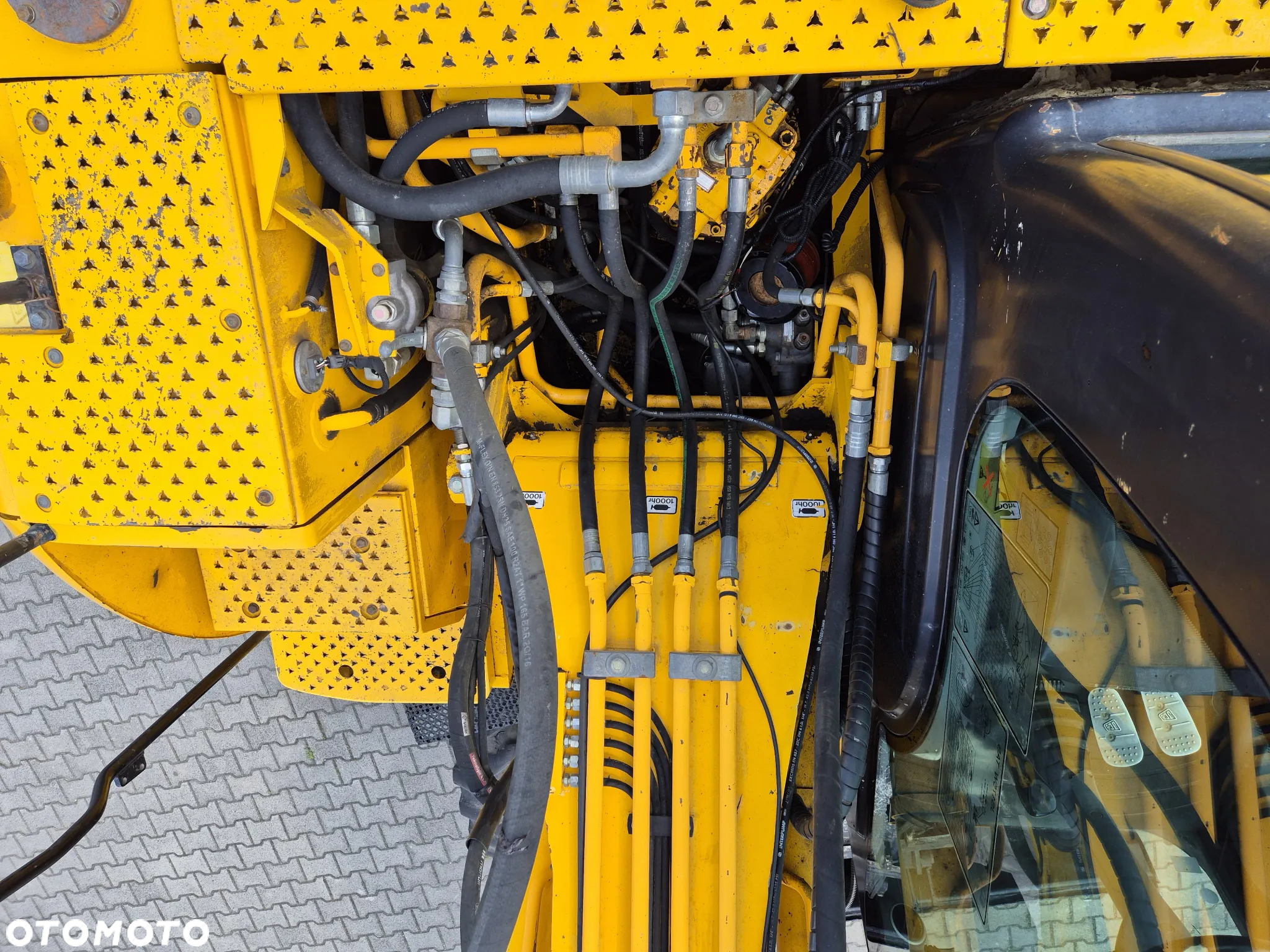JCB JS175 W / 1 WŁ / W PEŁNI SPRAWNA / KABINA / ODNOWIONA / SERWISOWANA / 4X4 / SILNIK ISUZU / 2 ŁYZKI W ZESTAWIE! - 24
