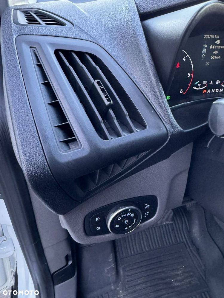 Ford Transit Connect - 23