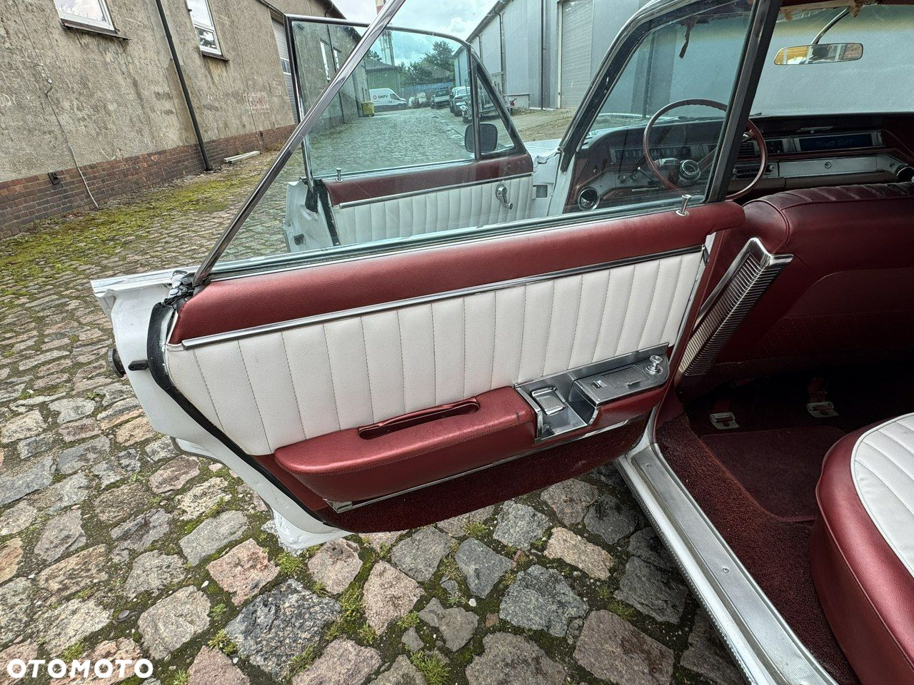 Oldsmobile Inny - 18