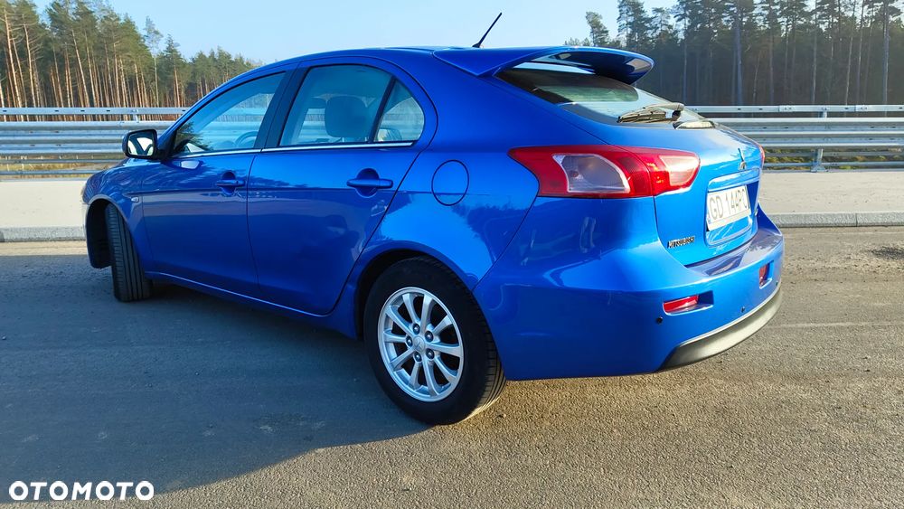 Mitsubishi Lancer - 8