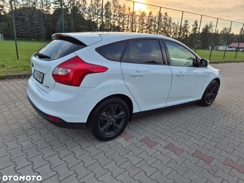 Ford Focus 1.0 EcoBoost Start-Stopp-System Ambiente - 13