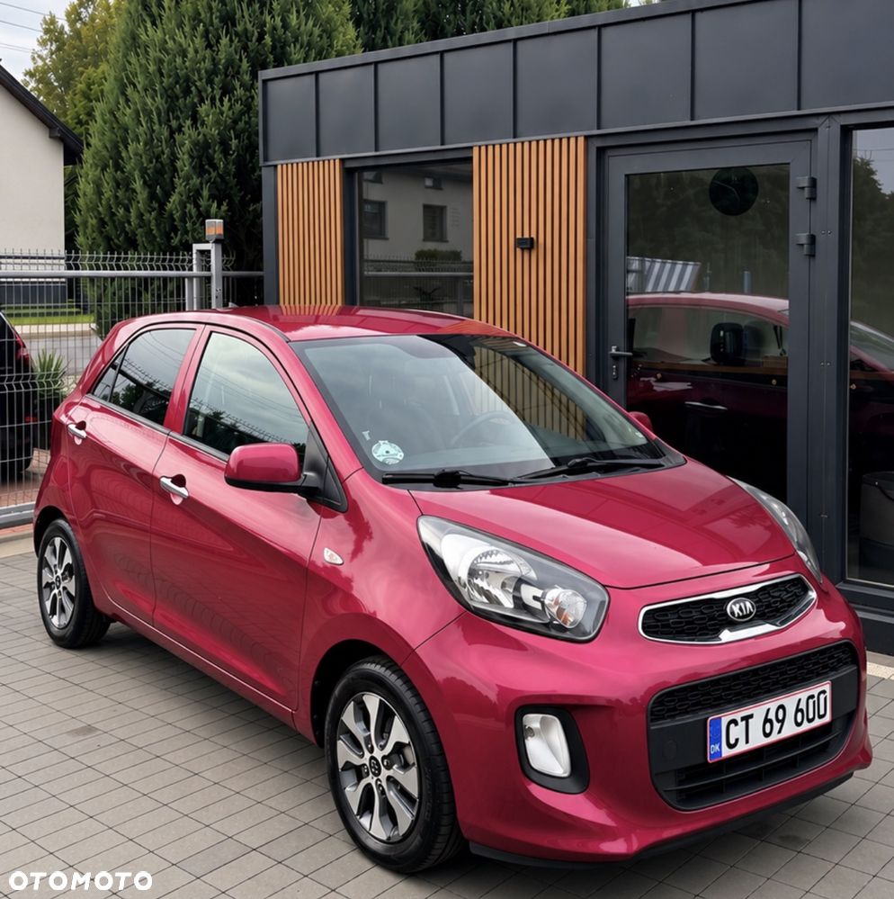 Kia Picanto 1.0 Fifa World Cup Edition - 1