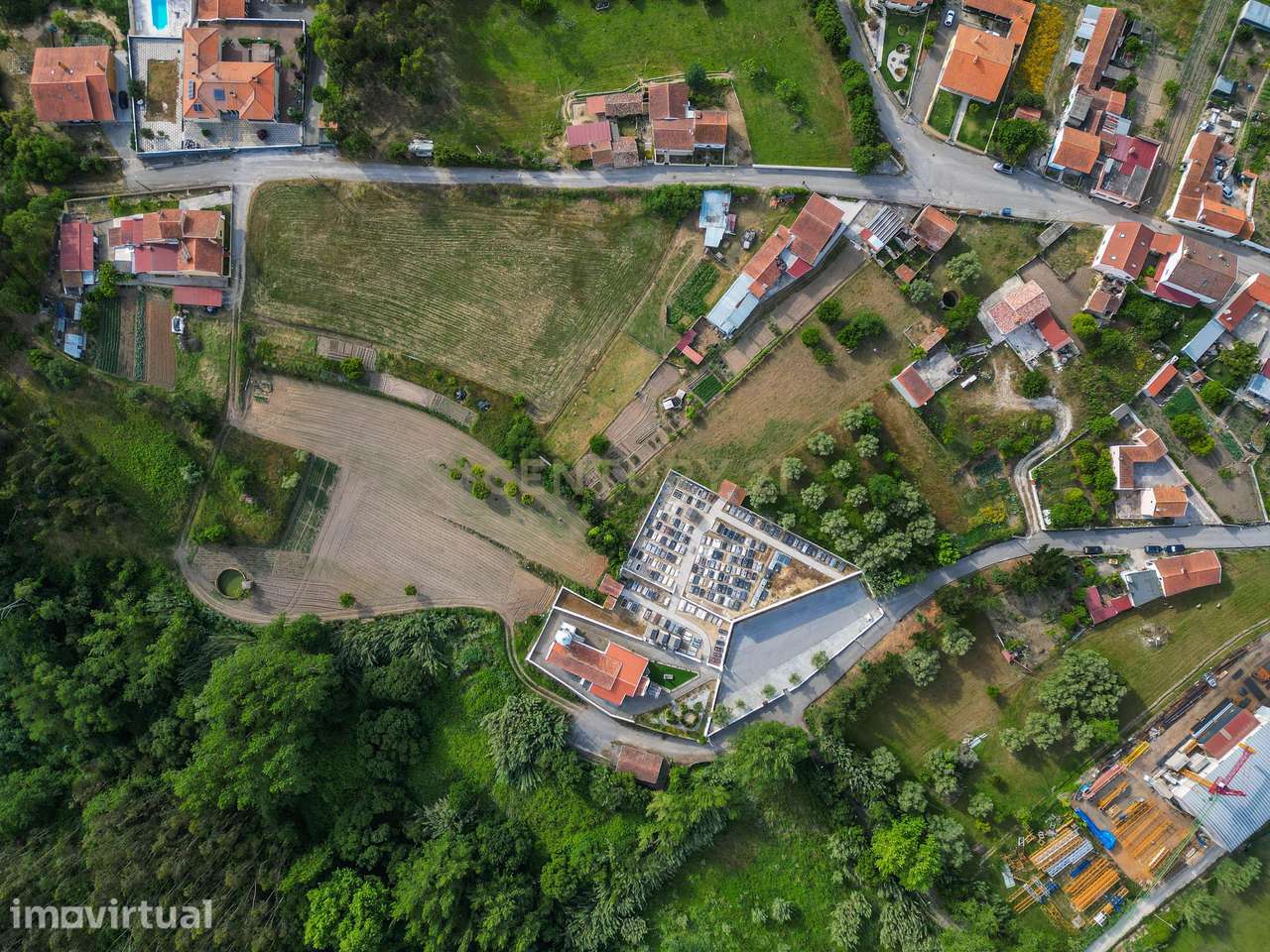 Moradia para Reabilitar com Terreno de 2.590m² em Gatões – Montemor-o- - Grande imagem: 2/32
