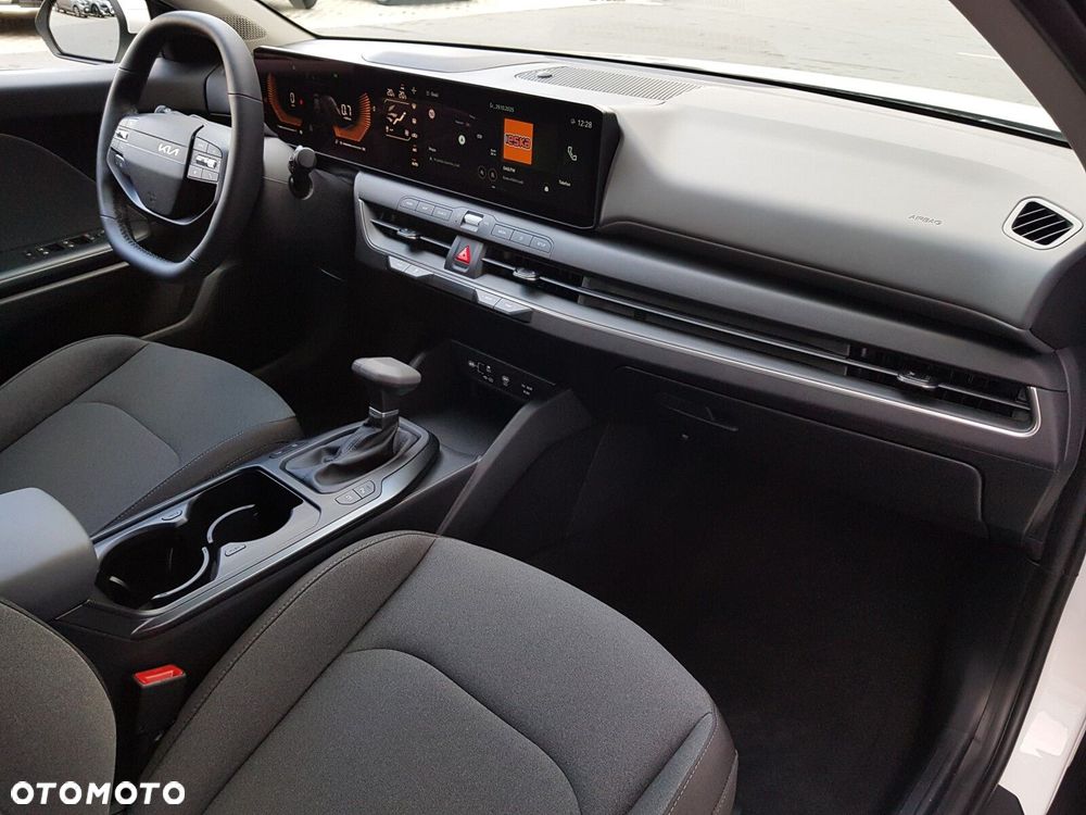 Kia K4 - 25