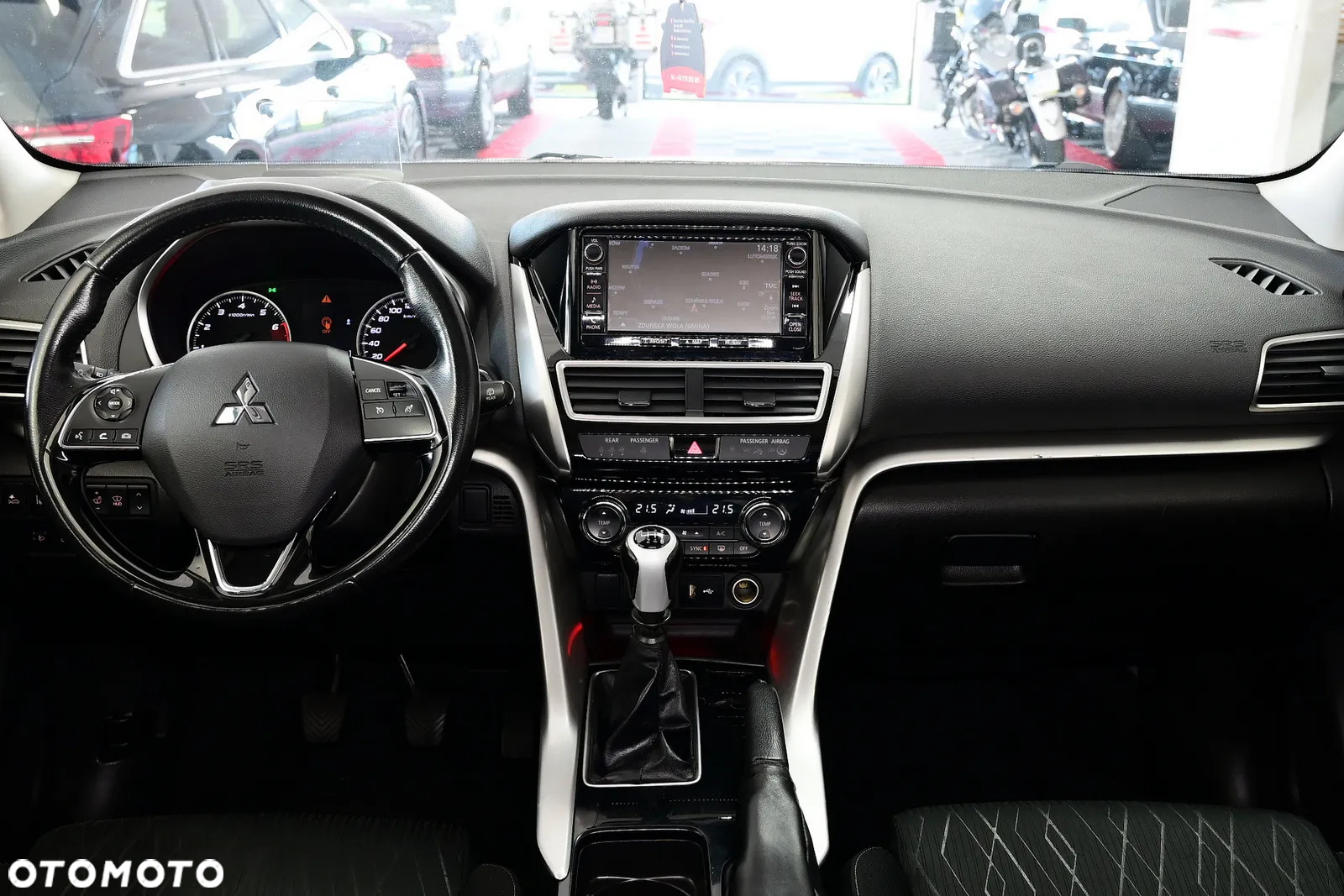 Mitsubishi Eclipse Cross - 21