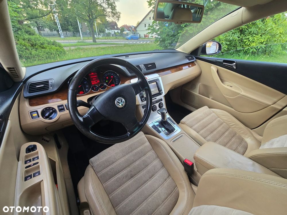 Volkswagen Passat 3.2 V6 FSI 4Mot Highline DSG - 5