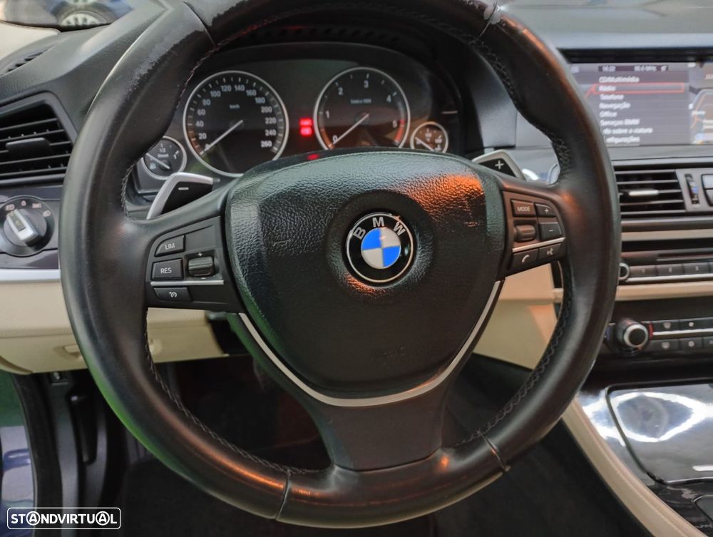 BMW 520 d xDrive Line Luxury Auto - 13