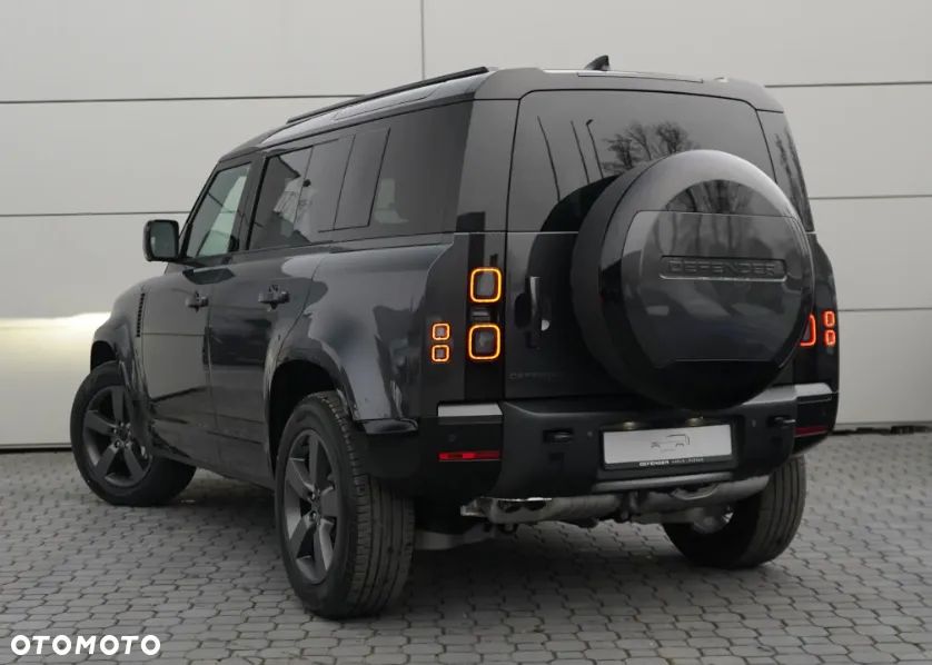 Land Rover Defender - 8