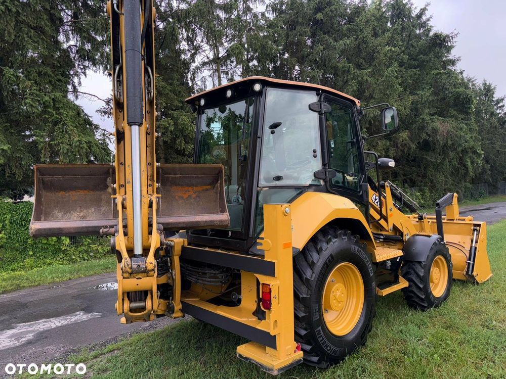 Caterpillar 428 - 4