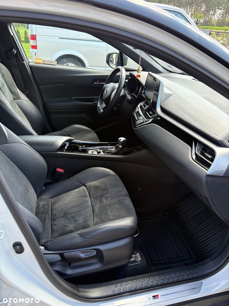 Toyota C-HR - 3