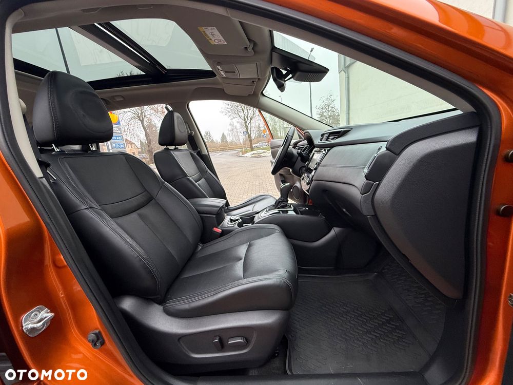 Nissan X-Trail 2.0 dCi Tekna 4WD Xtronic 7os - 16