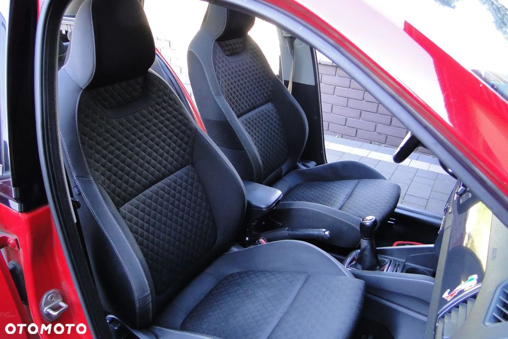 Skoda Fabia 1.0 TSI Monte Carlo - 14