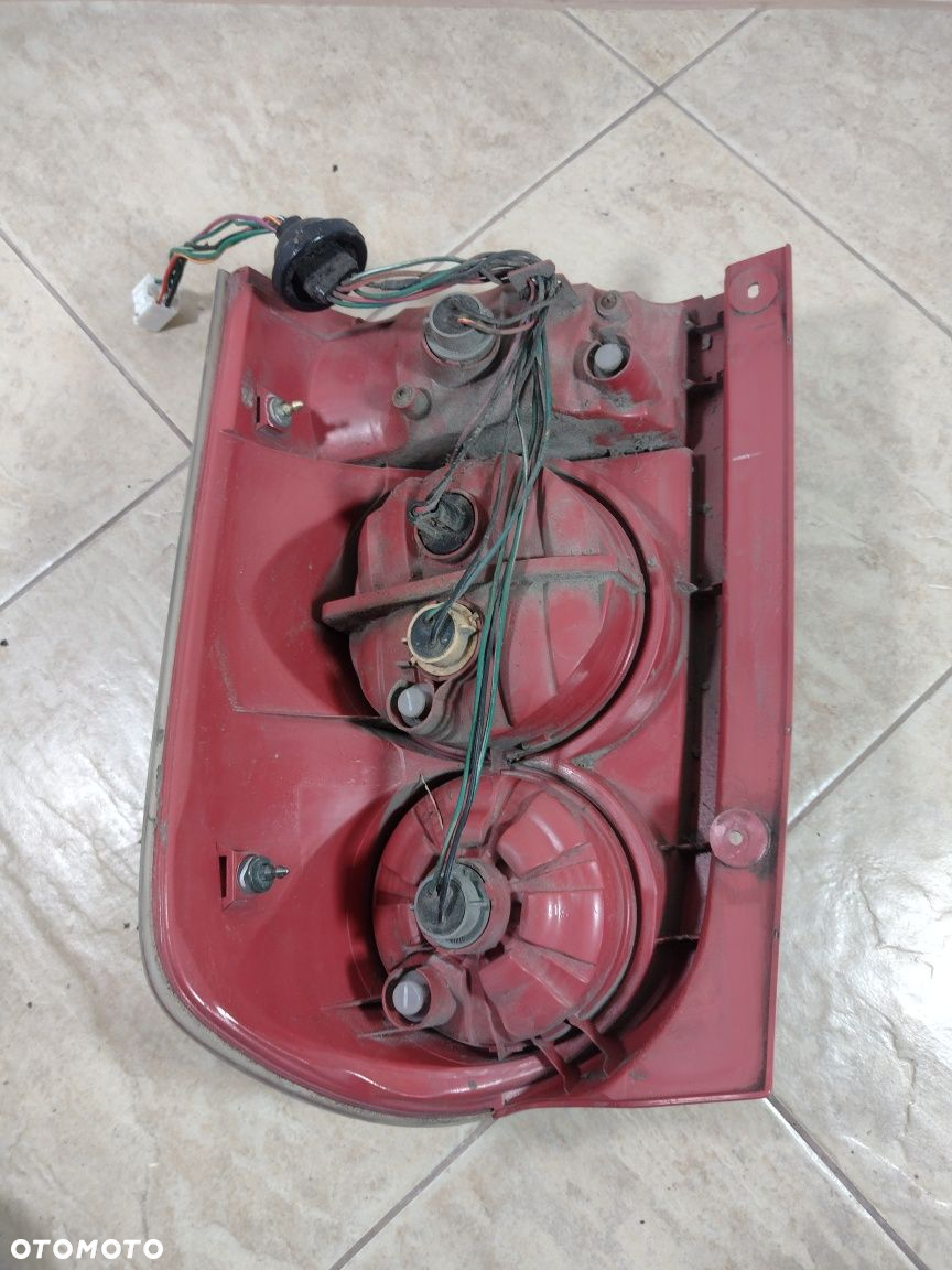 Lampa tył Mazda MPV II 2 Europa lewa wysyłka OLX 04-06 - 5
