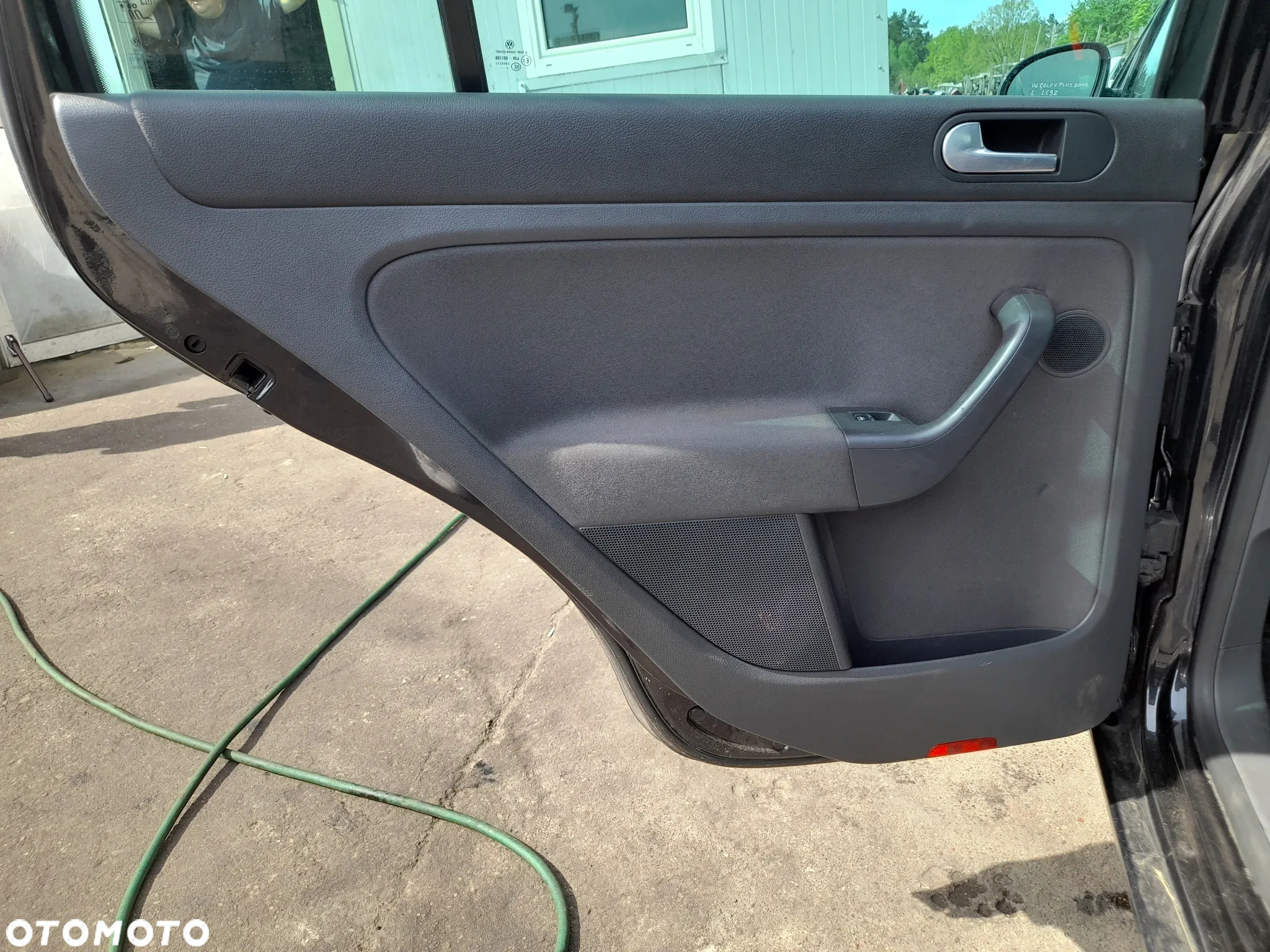 VW GOLF V PLUS KOMPLET BOCZKÓW DRZWI BOCZKI BOCZEK TAPICERKA - 2