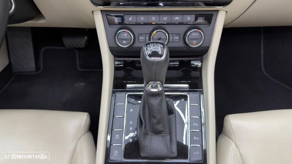 Skoda Superb Break 2.0 TDI Style DSG - 27