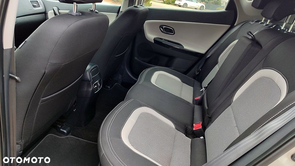 Kia Ceed 1.6 GDI XL - 27