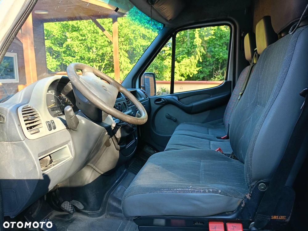 Mercedes-Benz Sprinter 211 - 9