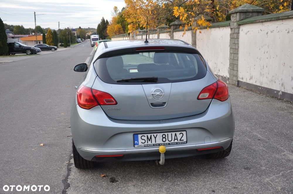 Opel Astra - 24