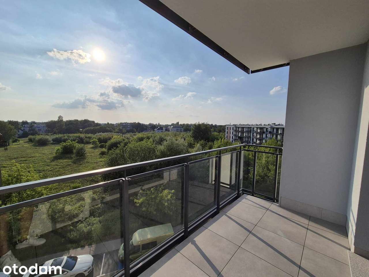Cicho, zielono,garaż, duży balkon,umeblowane!
