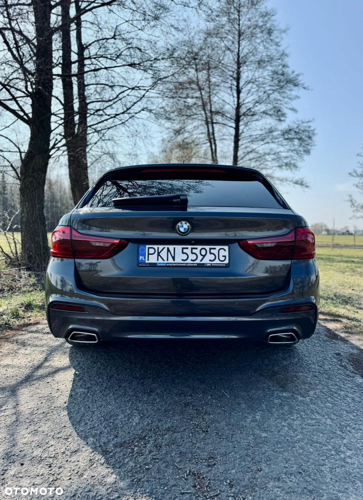 BMW Seria 5 520d M Sport - 4