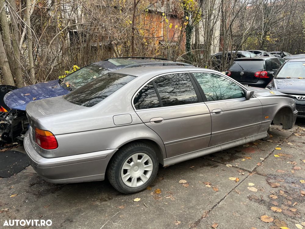 Dezmembrez Bmw Seria 5 E39 facelift 525D 163cp gri 2002 - 3