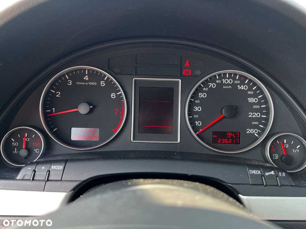 Audi A4 Avant - 11