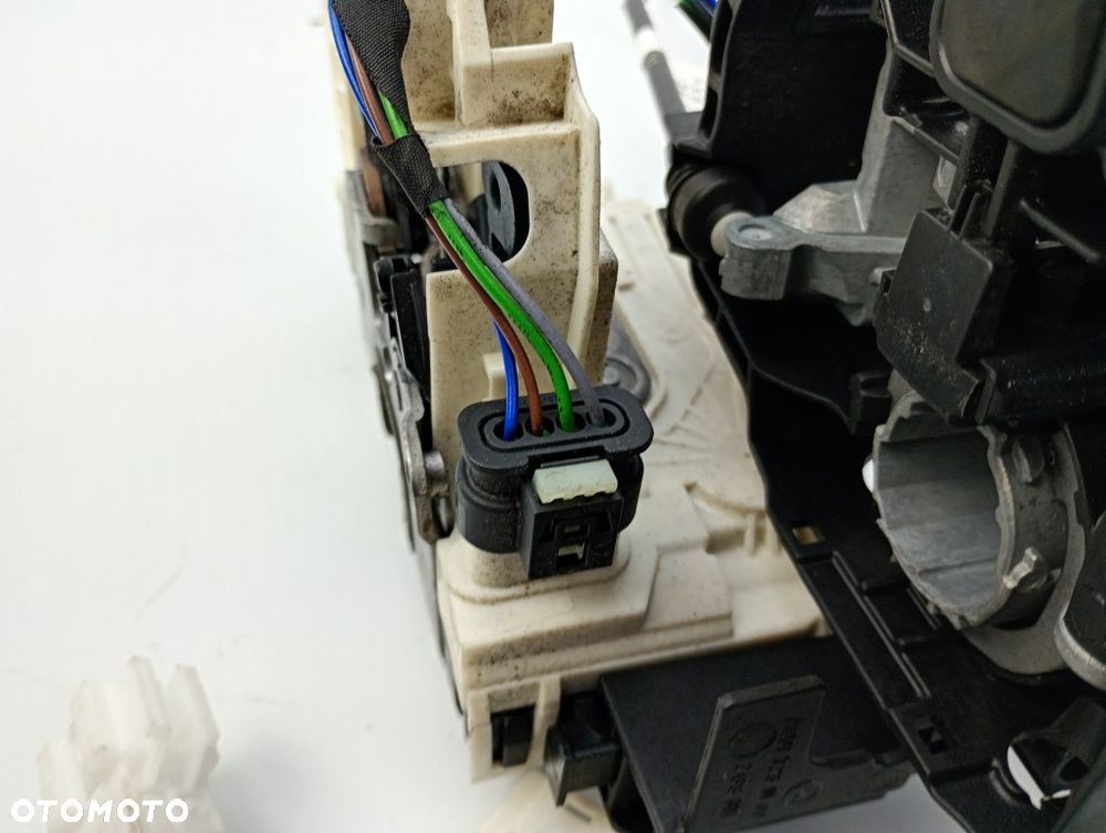 zamek drzwi prawy przód klamka wiązka komplet mercedes sprinter W907 W910 2022r A9077200300 - 9
