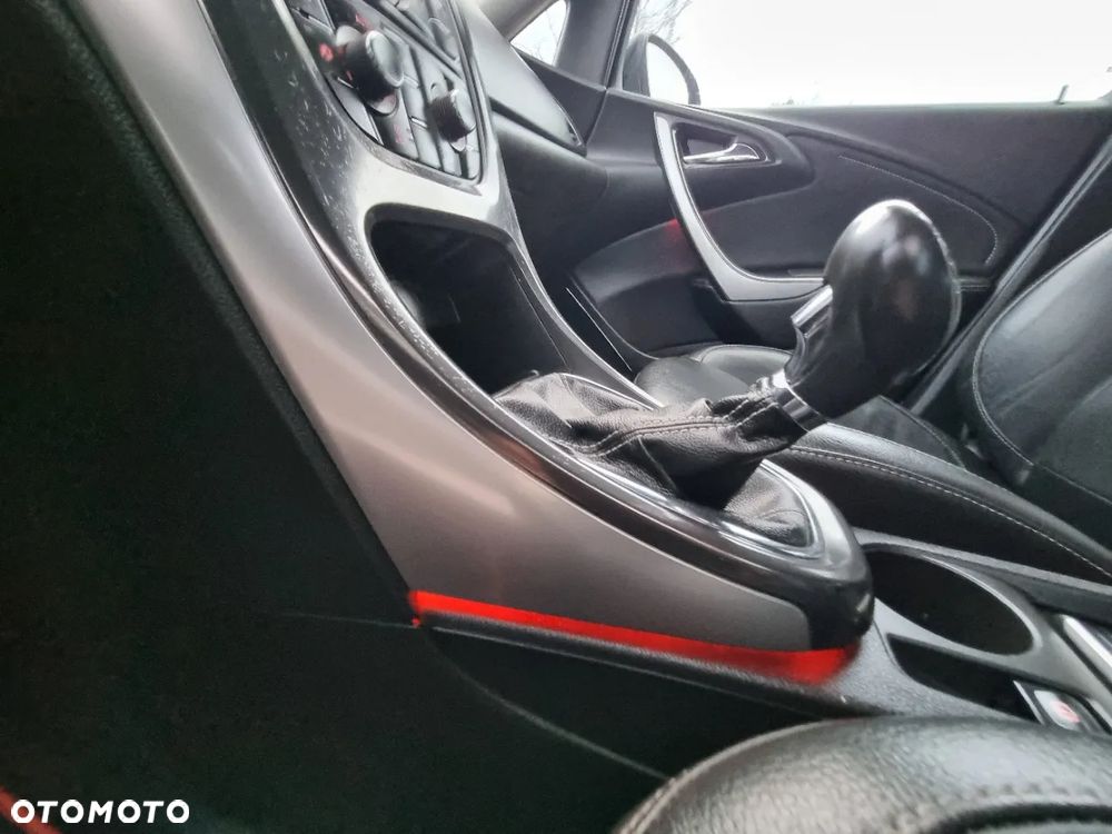 Opel Astra 1.4 T Sport S&S - 26