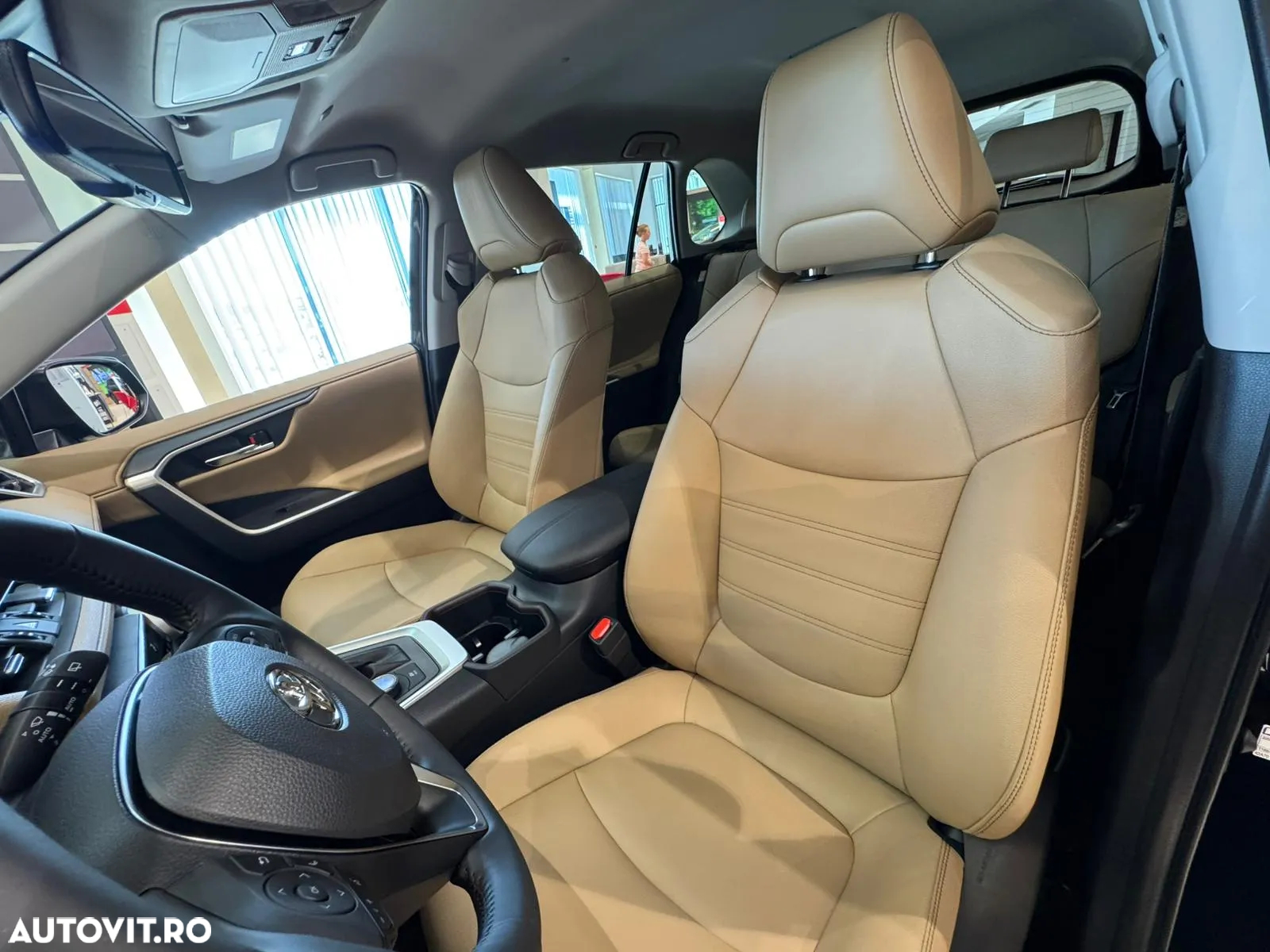 Toyota RAV4 2.5 Hybrid VVT-iE 4x4 Luxury - 16