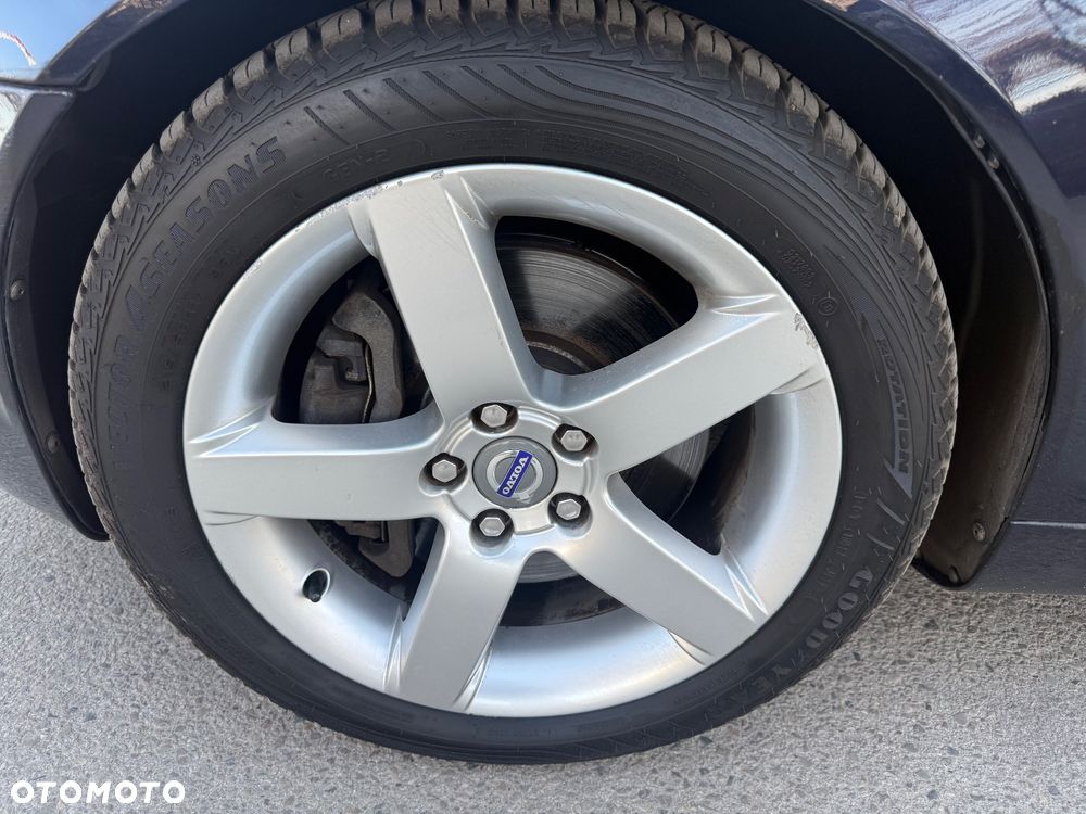 Volvo C70 2.0D Momentum - 16