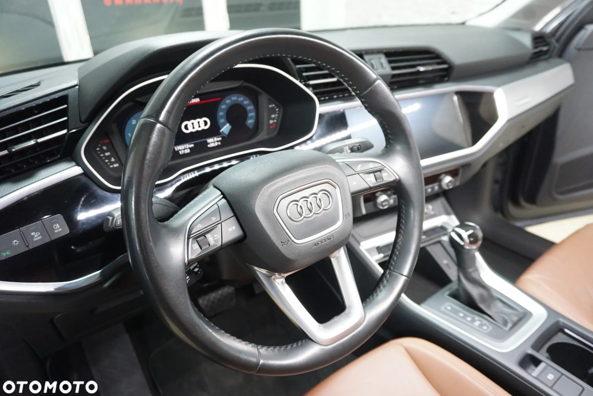 Audi Q3 40 TDI Quattro S Line S tronic - 24