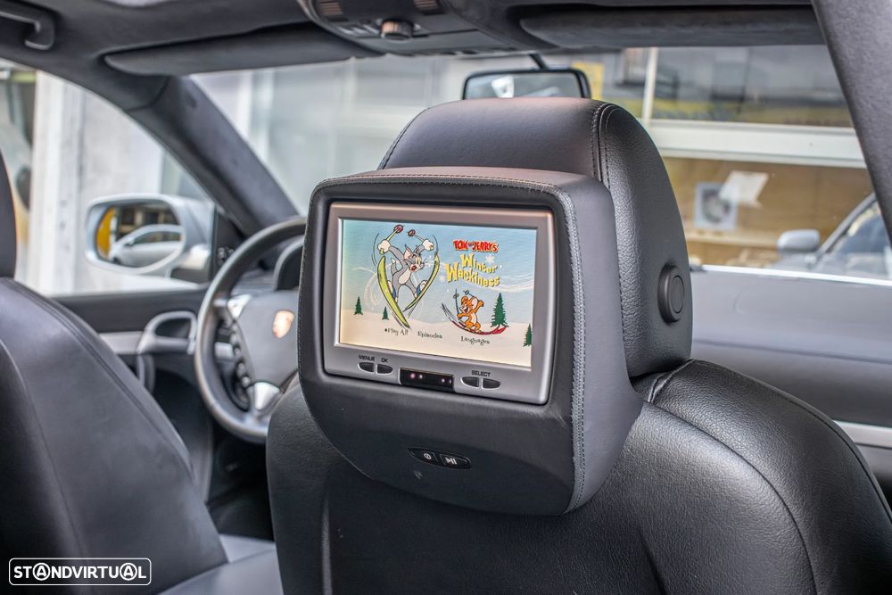 Porsche Cayenne Turbo S - 40